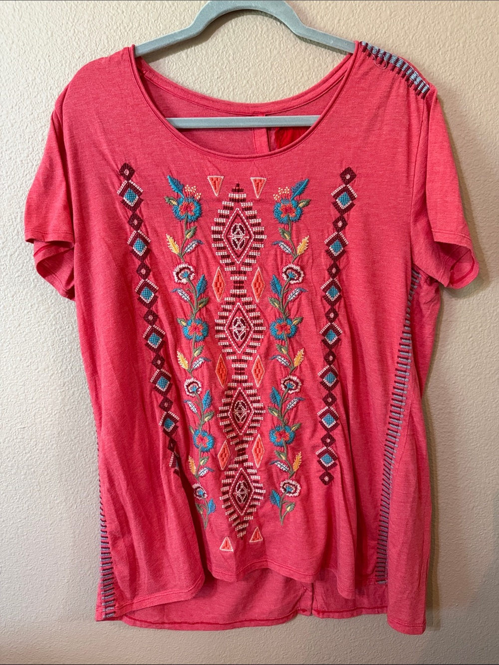 Johnny Was Embroidered Scoop Neck Women's Top - Coral